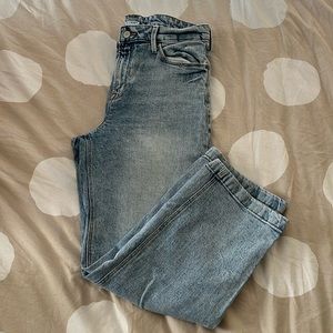 Light wash wide leg cropped jean